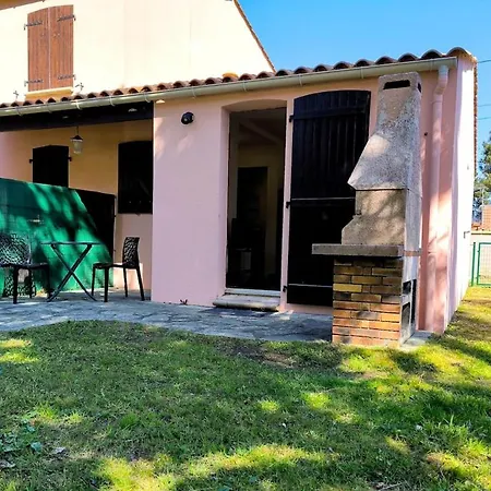 Les Roses - T2 - Proche Plages Et Foret - Jardinet Clos Lägenhet