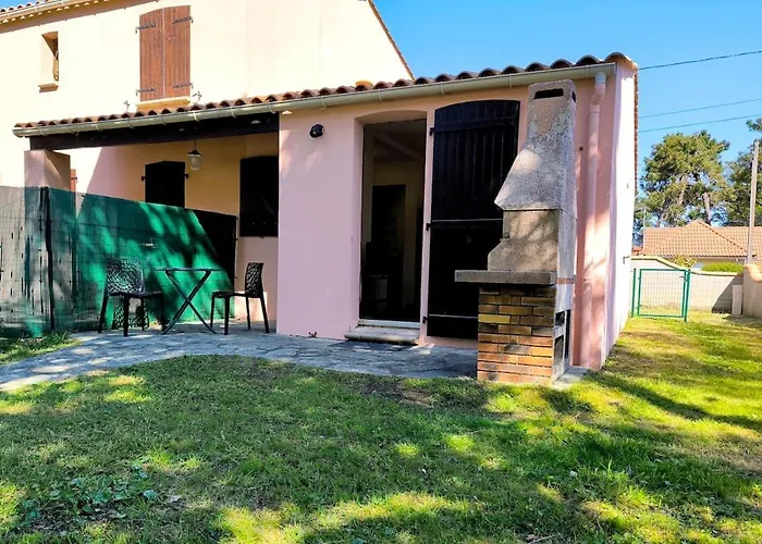 Les Roses - T2 - Proche Plages Et Foret - Jardinet Clos Apartamento